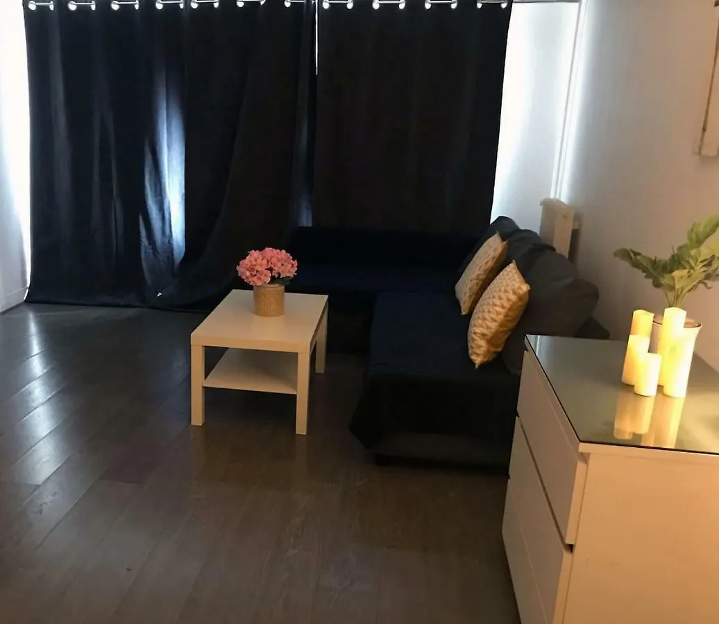Lovely Flat Champs De Mars Eiffel Paris Apartamento
